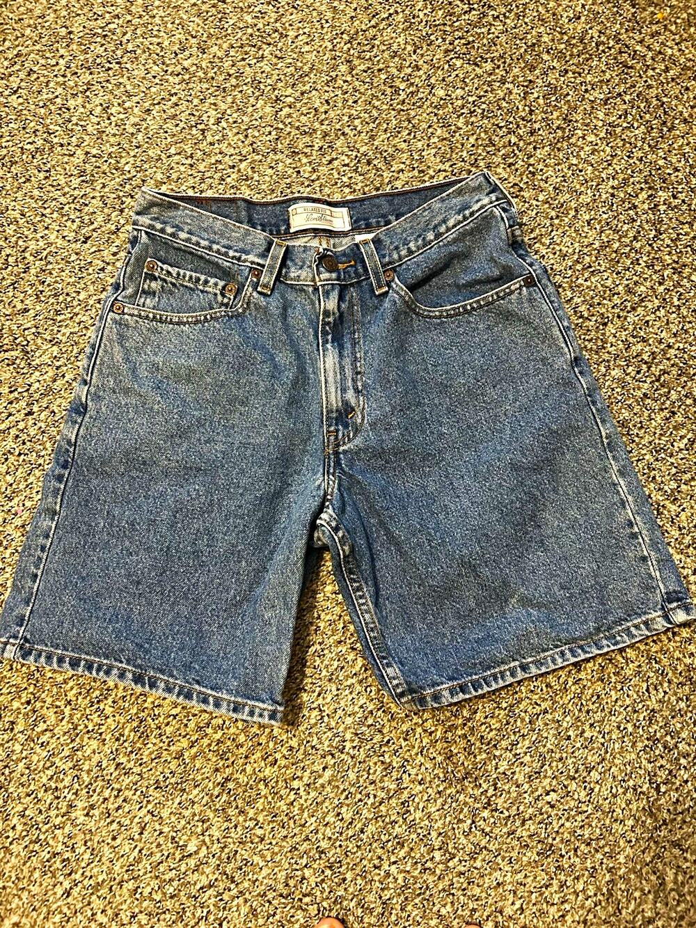 Vintage Levi Strauss Signature Men’s Relaxed Fit Blue Denim Shorts 5-Pocket